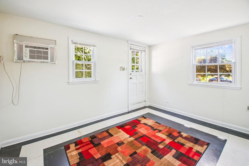 130 GREAT LAKE DR, Annapolis, MD 21403