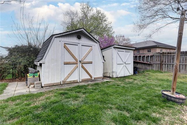 109 Virginia DR, Newport News, VA 23602