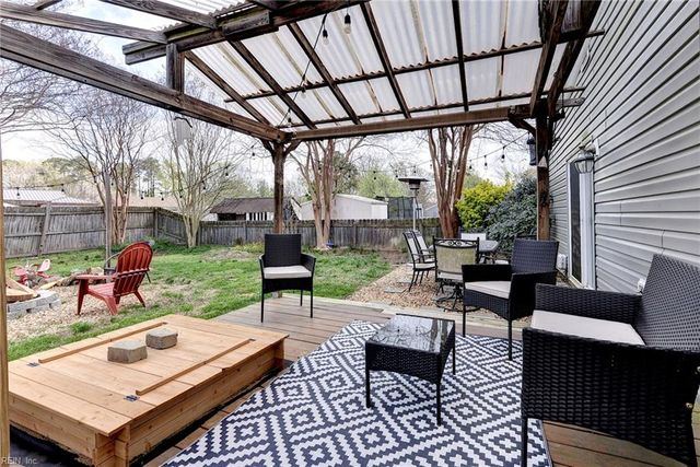 109 Virginia DR, Newport News, VA 23602