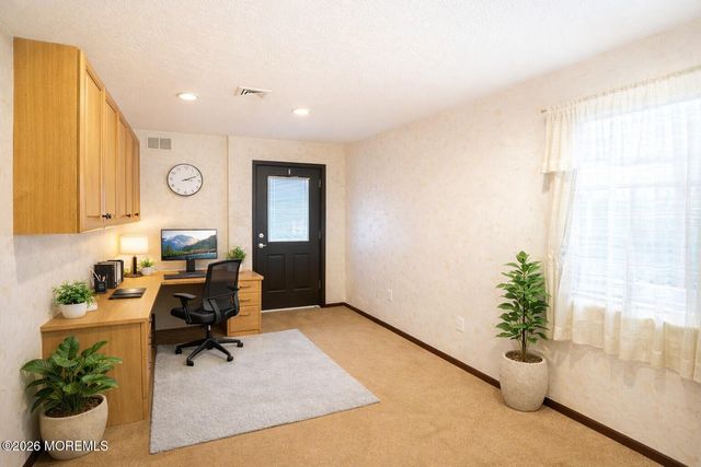 255 Double Creek Parkway, Freehold, NJ 07728
