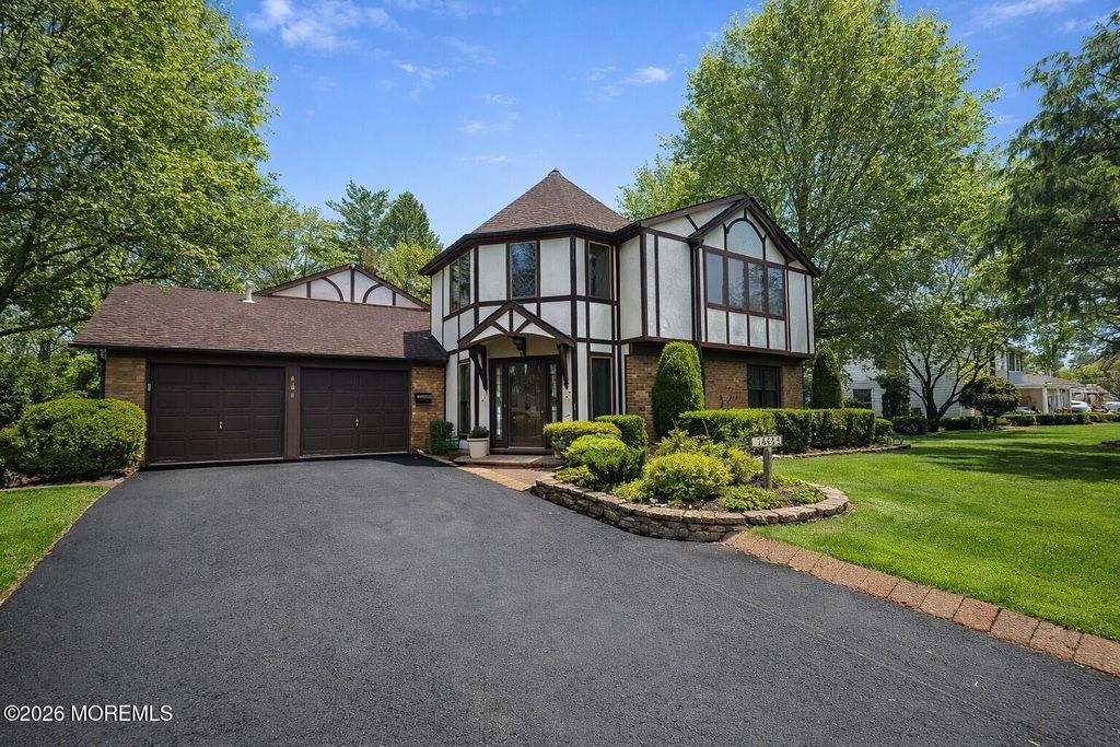 255 Double Creek Parkway, Freehold, NJ 07728