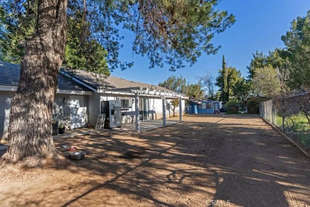 7365 Chase, Hesperia, CA 92345