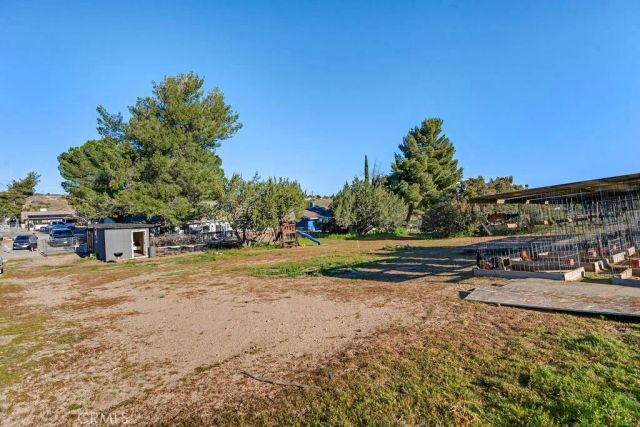 7365 Chase, Hesperia, CA 92345