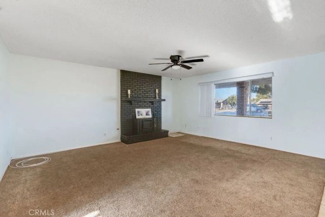 7365 Chase, Hesperia, CA 92345