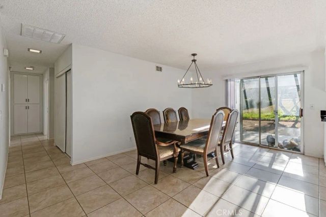 7365 Chase, Hesperia, CA 92345