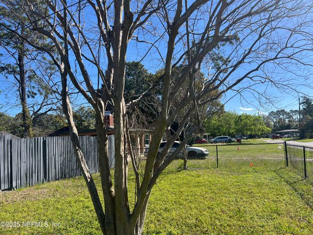 3443 INWOOD Circle W, Jacksonville, FL 32207