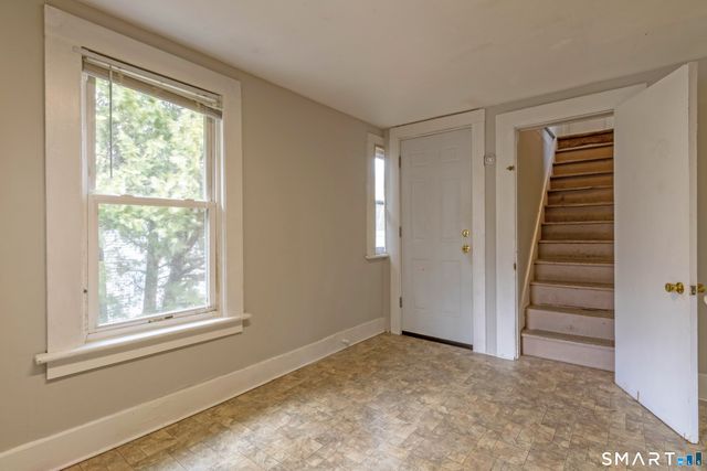 26 Stoddard Street, Seymour, CT 06483