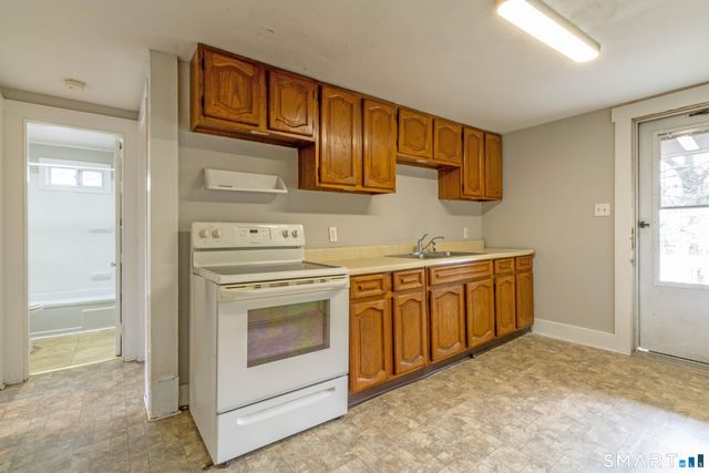 26 Stoddard Street, Seymour, CT 06483