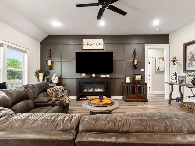 550 County Road 4109, Greenville, TX 75401