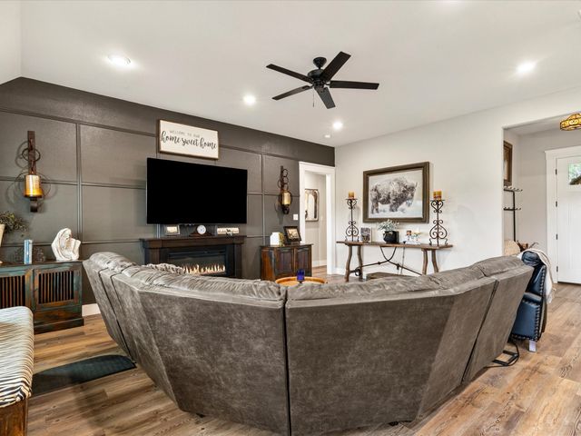 550 County Road 4109, Greenville, TX 75401