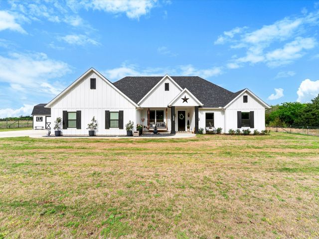 550 County Road 4109, Greenville, TX 75401