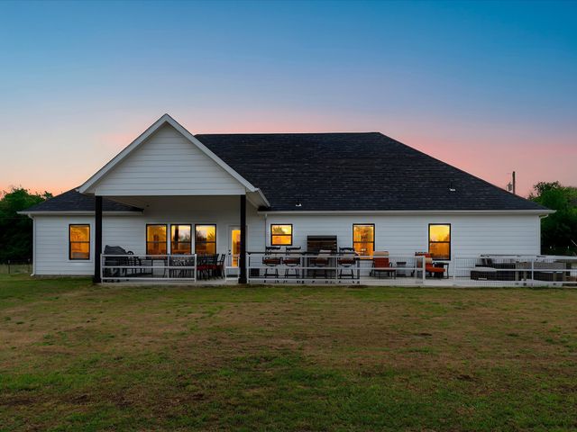 550 County Road 4109, Greenville, TX 75401