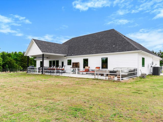 550 County Road 4109, Greenville, TX 75401