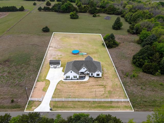 550 County Road 4109, Greenville, TX 75401