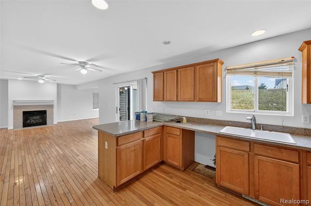 738 Arusha Drive, Pontiac, MI 48341