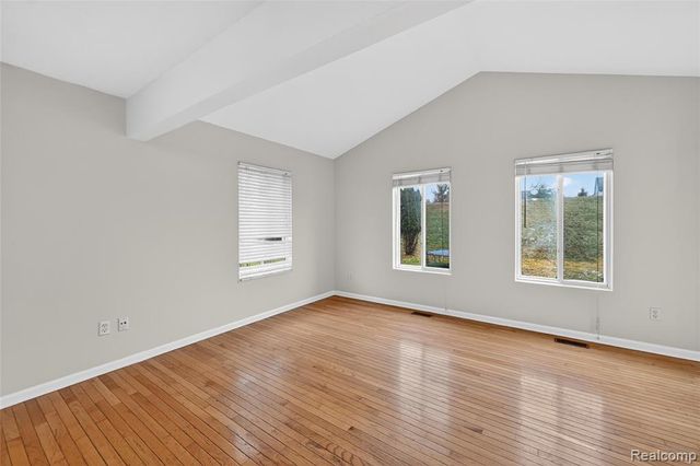 738 Arusha Drive, Pontiac, MI 48341