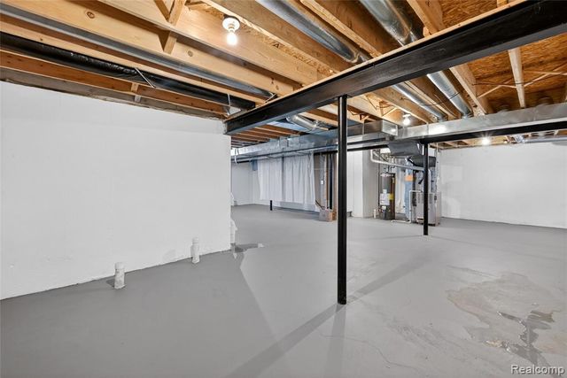 738 Arusha Drive, Pontiac, MI 48341