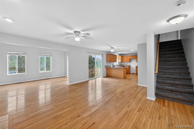 738 Arusha Drive, Pontiac, MI 48341