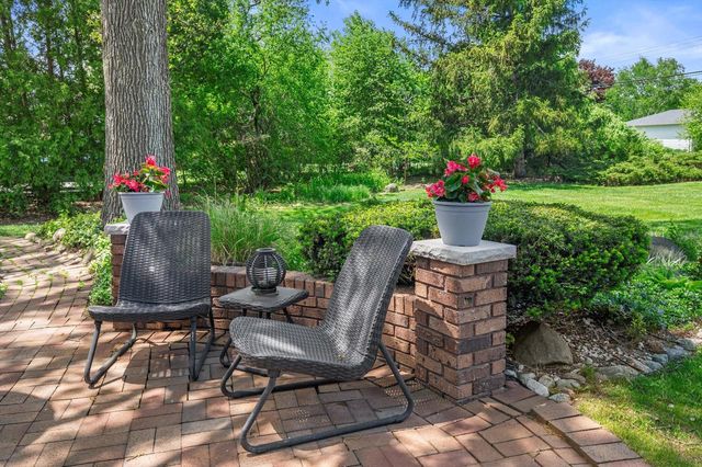 18400 Honey Creek DRIVE, Brookfield, WI 53045