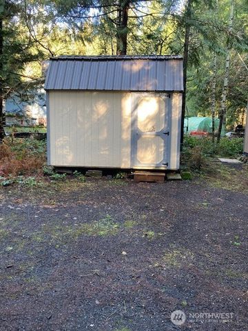 320 N Mt Jupiter Drive, Hoodsport, WA 98548