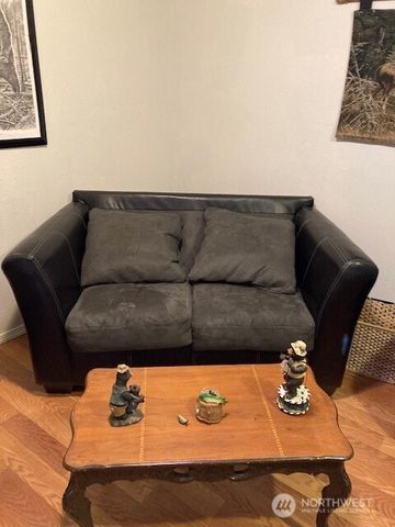 320 N Mt Jupiter Drive, Hoodsport, WA 98548