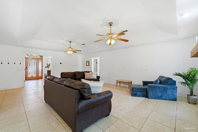 3745 Saddle Club Cir, Pace, FL 32571