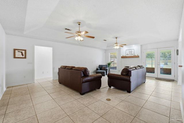 3745 Saddle Club Cir, Pace, FL 32571