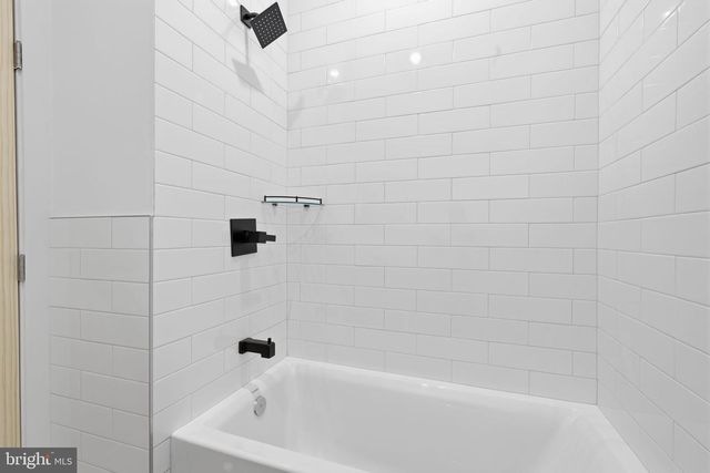 458 W EARLHAM TER, Philadelphia, PA 19144