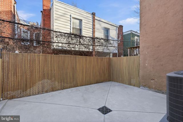 458 W EARLHAM TER, Philadelphia, PA 19144