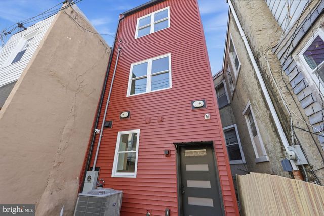 458 W EARLHAM TER, Philadelphia, PA 19144
