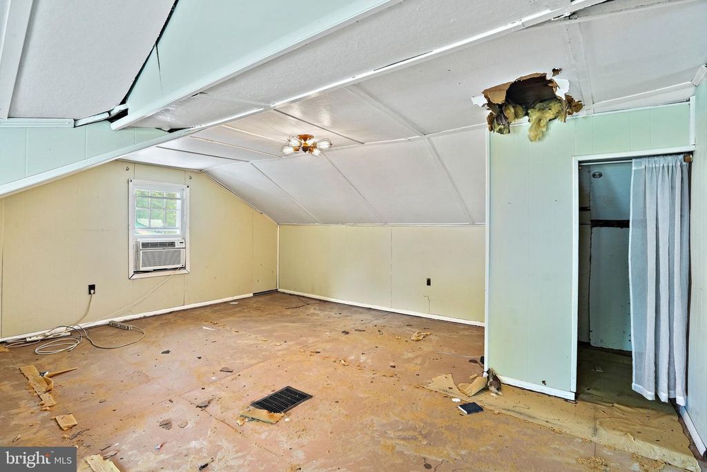 Image 22 of property listing at 5507 40TH AVE, Hyattsville, MD 20781