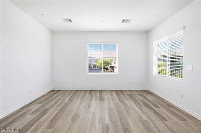 7330 North Decatur Boulevard 6, North Las Vegas, NV 89084