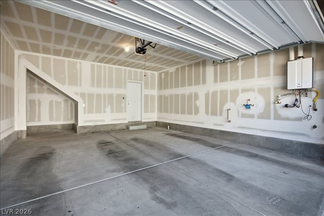 7330 North Decatur Boulevard 6, North Las Vegas, NV 89084