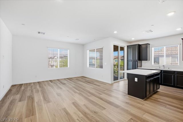 7330 North Decatur Boulevard 6, North Las Vegas, NV 89084
