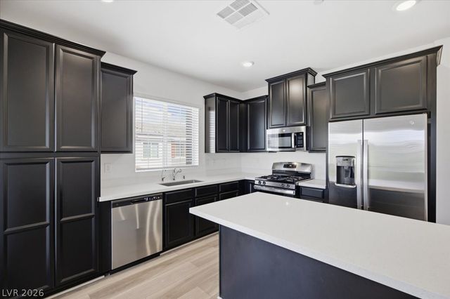7330 North Decatur Boulevard 6, North Las Vegas, NV 89084