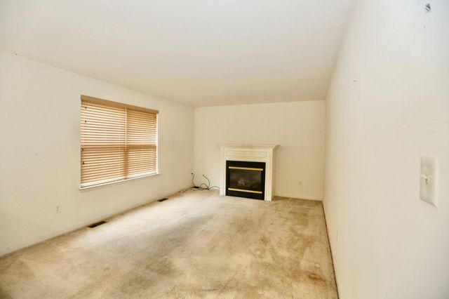 8 WINTERBERRY RD, Egg Harbor Township, NJ 08234
