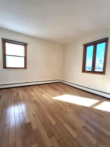 342 Everard Street, Dix Hills, NY 11746