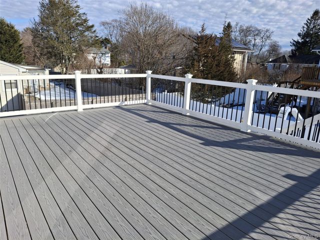 342 Everard Street, Dix Hills, NY 11746