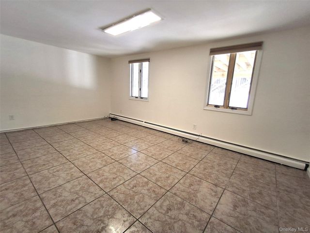 342 Everard Street, Dix Hills, NY 11746