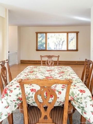 342 Everard Street, Dix Hills, NY 11746