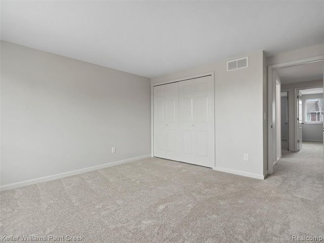 29448 El Dorado Plaza, Warren, MI 48088