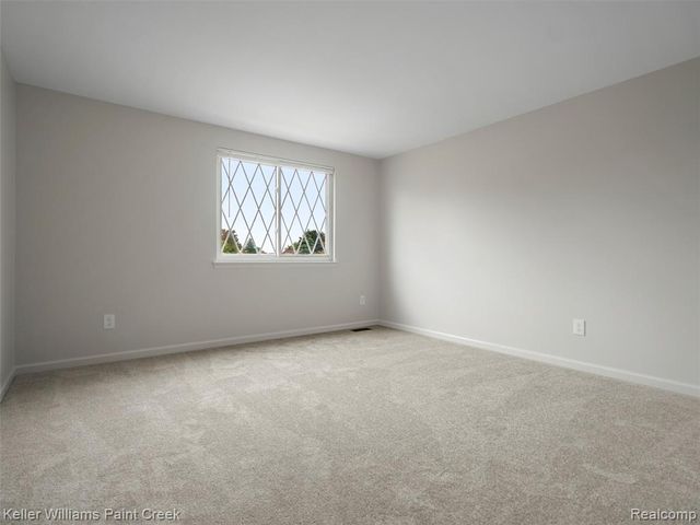 29448 El Dorado Plaza, Warren, MI 48088