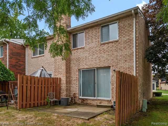 29448 El Dorado Plaza, Warren, MI 48088