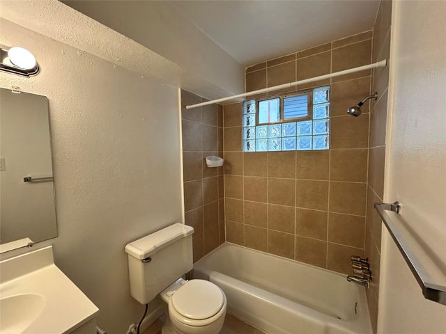 807 Heights Boulevard 10, Houston, TX 77007