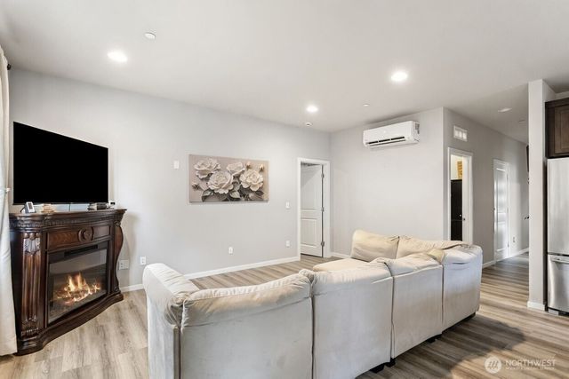 54 Basil Avenue, Shelton, WA 98584