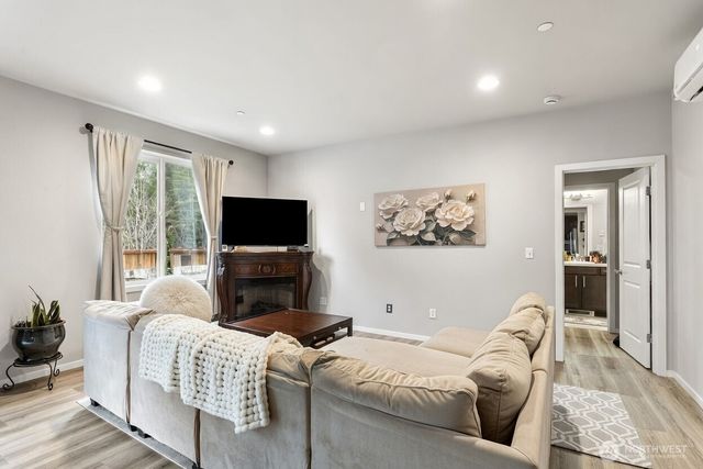 54 Basil Avenue, Shelton, WA 98584