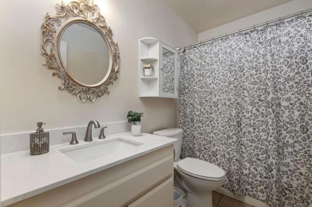 25119 Como Esta Court, Ramona, CA 92065