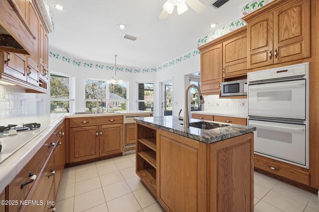 2332 FIDDLERS Lane, Atlantic Beach, FL 32233