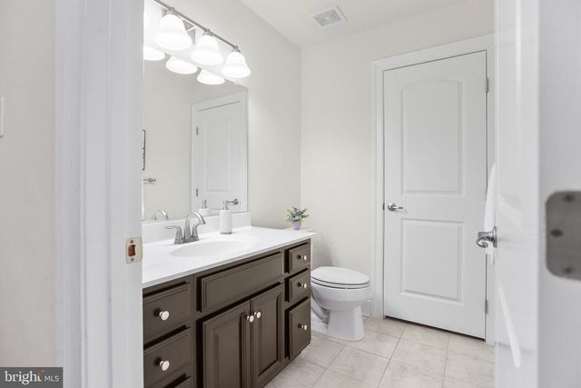 603 STONECLIFFE RD, Malvern, PA 19355