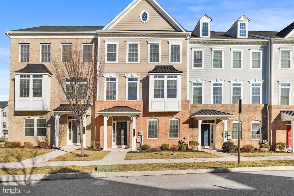 603 STONECLIFFE RD, Malvern, PA 19355